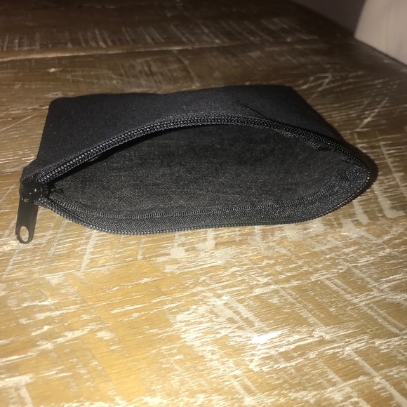 Aveda Makeup Cosmetics Travel Bag - Picture 3 of 3